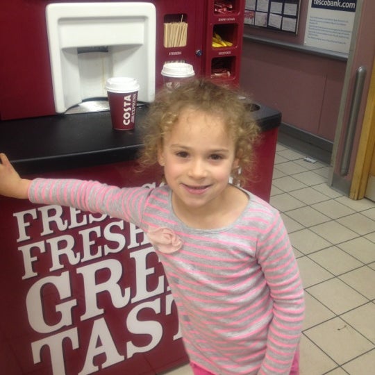 Tesco Express Grocery Store in Kidderminster