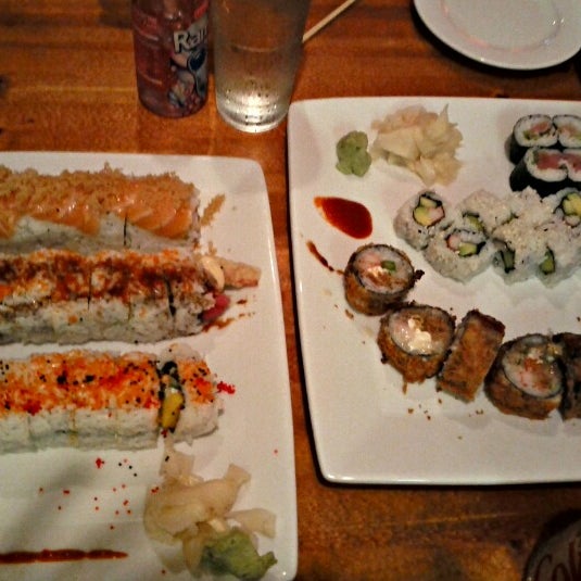 Снимок сделан в Ebisu Japanese Restaurant пользователем Tim M. 7/18/2012