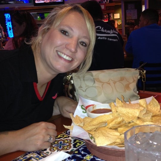 Photo taken at Chili&#39;s Grill &amp; Bar by Toni B. on 7/28/2012