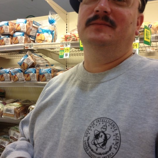 GIANT Food Stores Square, PA