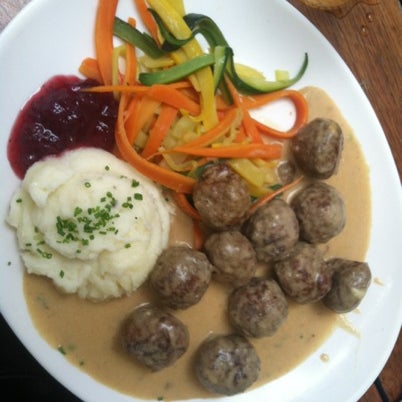 รูปภาพถ่ายที่ Smörgås Chef โดย Allison R. เมื่อ 7/29/2012