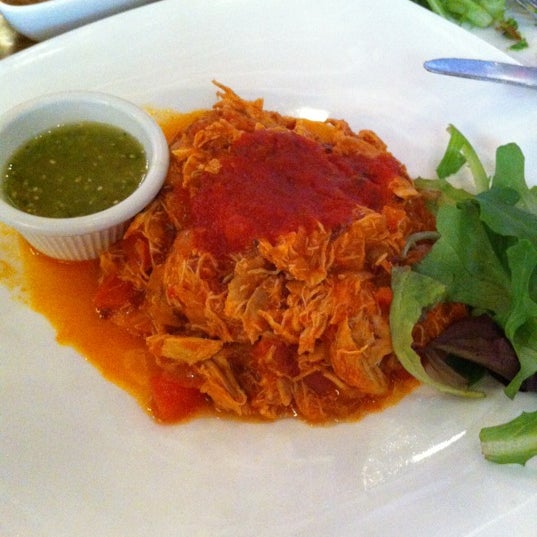 รูปภาพถ่ายที่ Vega Mexican Cuisine โดย Barb เมื่อ 8/26/2012