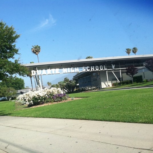 Duarte High School 2 tavsiye