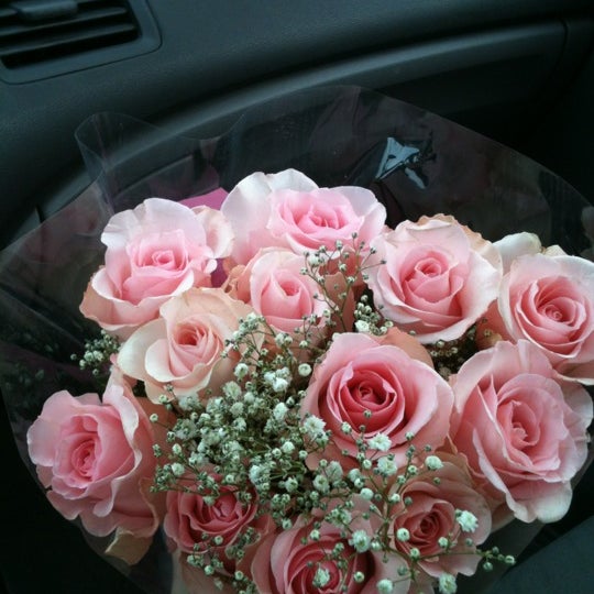 Royer's Flowers & Gifts Flower Shop