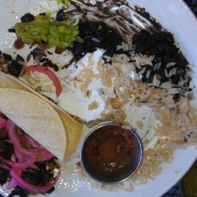 รูปภาพถ่ายที่ Sonora Grill โดย Zach S. เมื่อ 7/1/2012