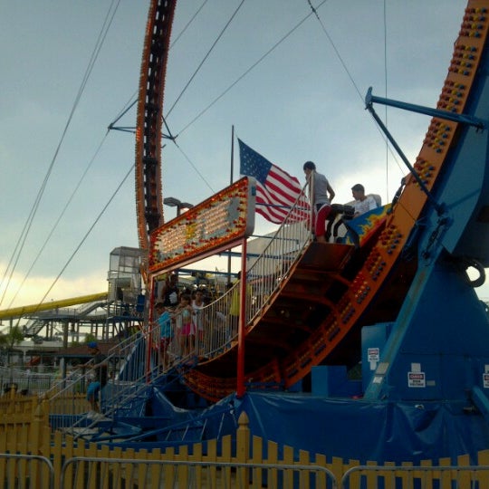 รูปภาพถ่ายที่ Clementon Park &amp; Splash World โดย &#39;Diamond nda R. เมื่อ 8/3/2012