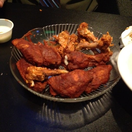 Coach's Corner Bar & Grill (Now Closed) 19170 Farmington Rd