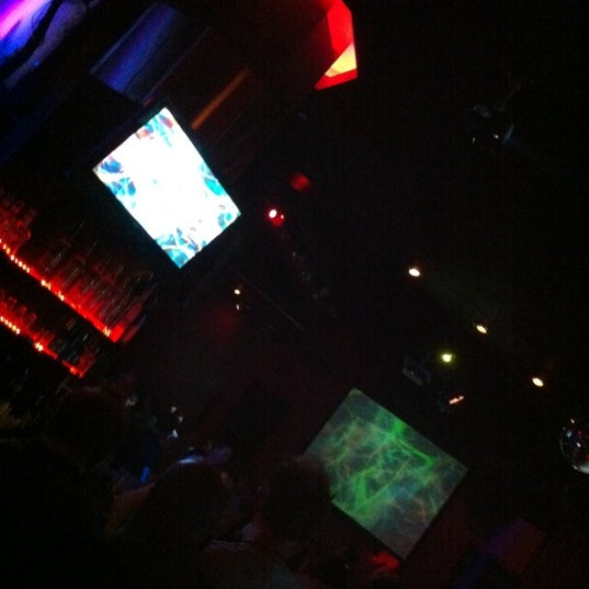 Foto tirada no(a) Krave Nightclub por Roy E. em 8/31/2012