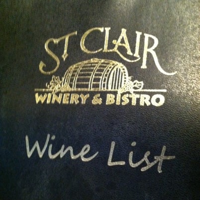 Снимок сделан в St Clair Winery &amp; Bistro пользователем Isaac K. 8/3/2012