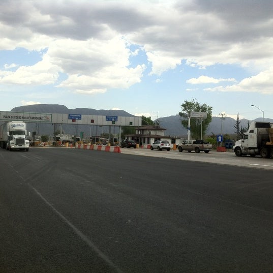 Caseta Libramiento Saltillo Carretera