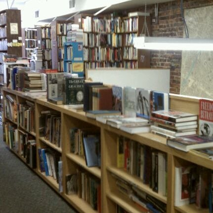 Photo taken at Idle Time Books by Gloria R. on 4/5/2012