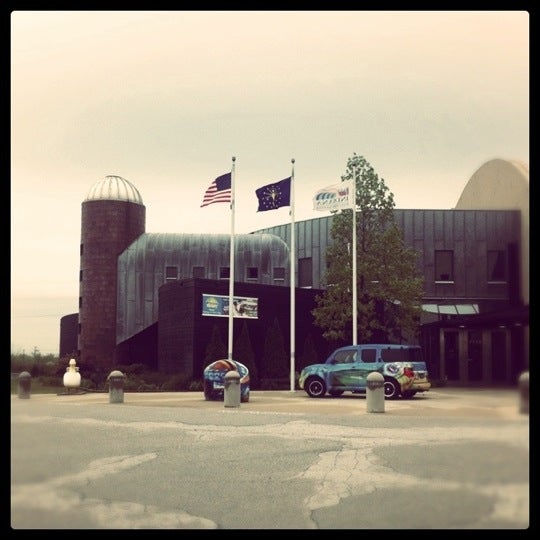 Photo taken at Indiana Welcome Center by Charlotte E. on 4/28/2012