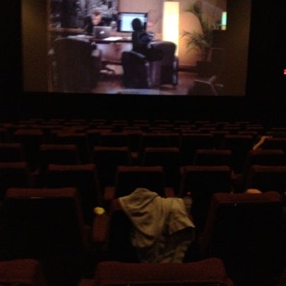Photo prise au Bow Tie Cinemas Parsippany Cinema 12 par Jamie P. le7/23/2012