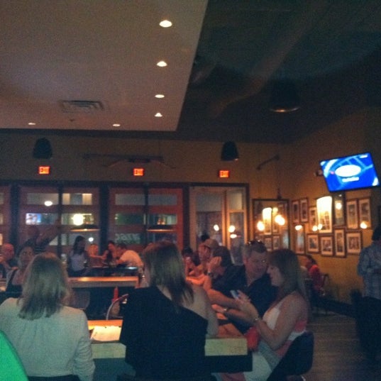 Photo taken at Park Tavern Dallas by Ari R. on 8/5/2012