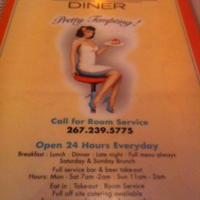 Снимок сделан в Darling&#39;s Diner пользователем Mercedes H. 7/27/2012
