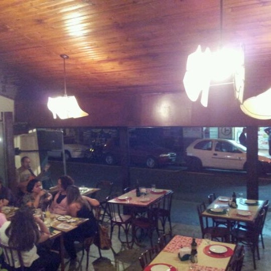 Foto scattata a Sapataria da Pizza da Elsi L. il 4/11/2012