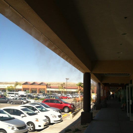 Foto scattata a Barstow Factory Outlets da Jimmy T. il 6/1/2012