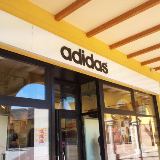 Adidas Factory Outlets - Negozio di articoli sportivi in Castel Guelfo di  Bologna
