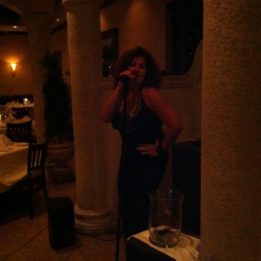 Foto tomada en Josephine&#39;s Italian Restaurant  por Chantelle L. el 3/6/2012