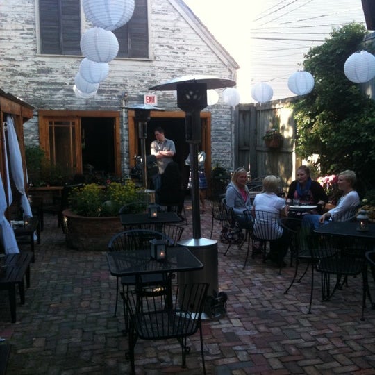 Photo taken at Volo Restaurant Wine Bar by Jon Y. on 6/6/2012