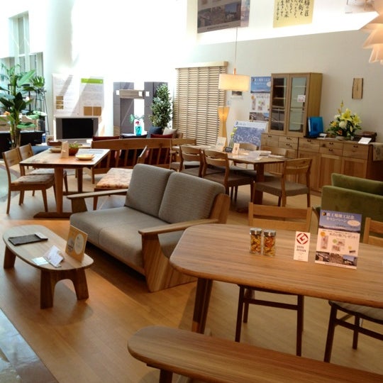 東京インテリア家具 山形店 浜崎100