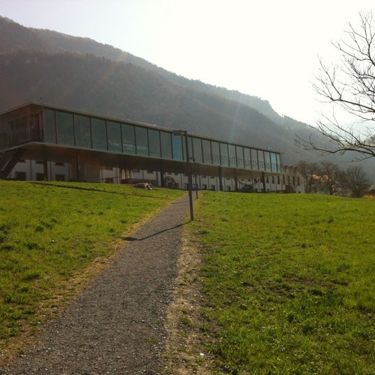 Foto tirada no(a) Universität • Liechtenstein por Nicole T. em 6/5/2012