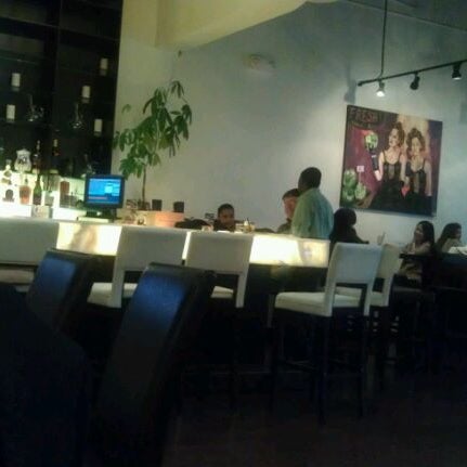 5/1/2012にMac G.がElle&#39;s Restaurant + Loungeで撮った写真