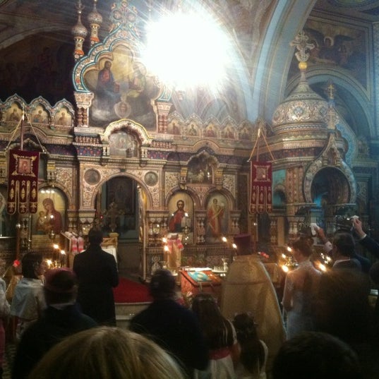 รูปภาพถ่ายที่ Catedral Ortodoxa Rusa de la Santísima Trinidad โดย Alex S. เมื่อ 7/30/2012