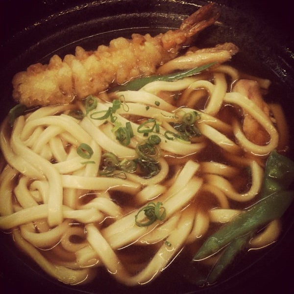 5/21/2012 tarihinde KING M.ziyaretçi tarafından Hanaichi Sushi Bar + Dining'de çekilen fotoğraf