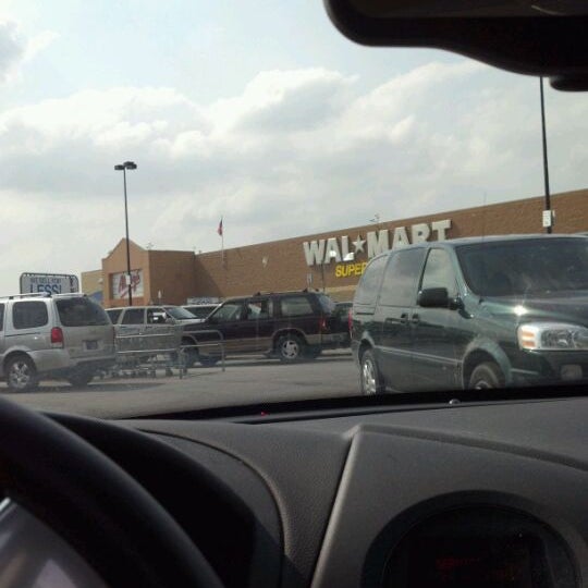 Walmart Supercenter 2501 E North St