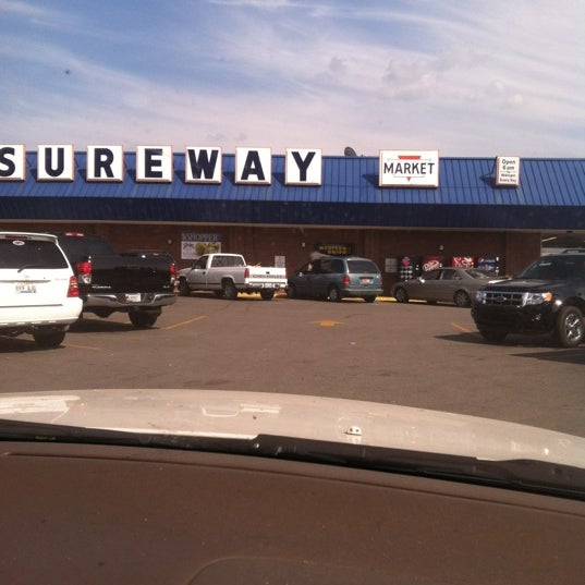 Sureway Food Store Henderson'da Market