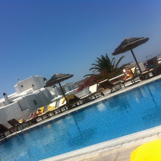 7/30/2012 tarihinde Marcos K.ziyaretçi tarafından Belvedere Hotel Mykonos'de çekilen fotoğraf