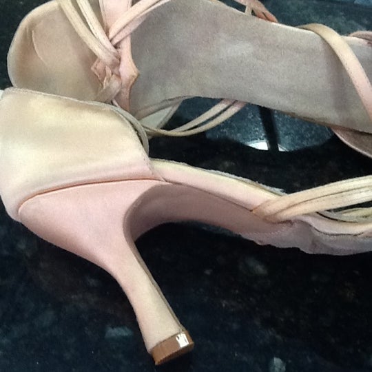 Sapataria do Futuro - R. Pará, 1399