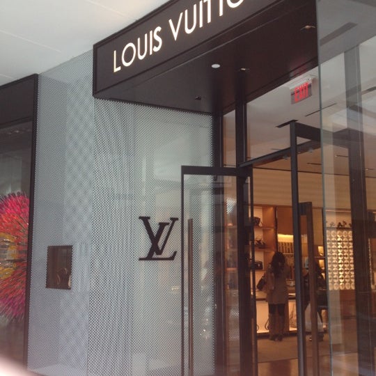 louis vuitton garden state plaza