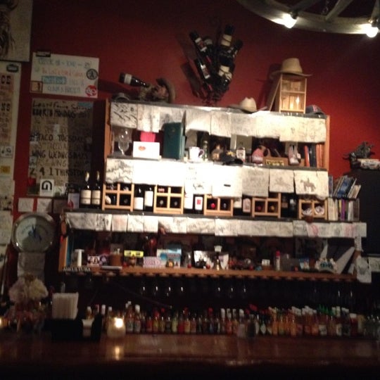 4/2/2012 tarihinde Roxie C.ziyaretçi tarafından The Lost and Found Saloon'de çekilen fotoğraf