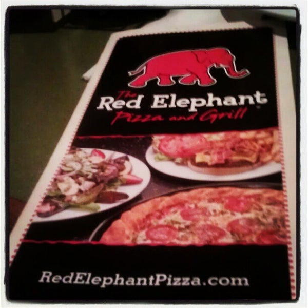 Photo taken at Red Elephant Pizza &amp; Grill by Benilda D. on 4/17/2012