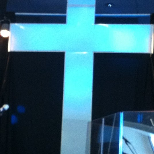 รูปภาพถ่ายที่ South Bay Church โดย April C. เมื่อ 4/8/2012