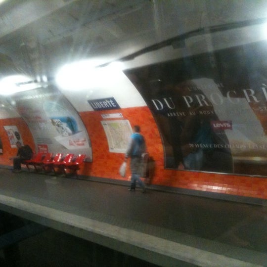 Métro Liberté [8] CharentonlePont, ÎledeFrance'da fotoğraflar