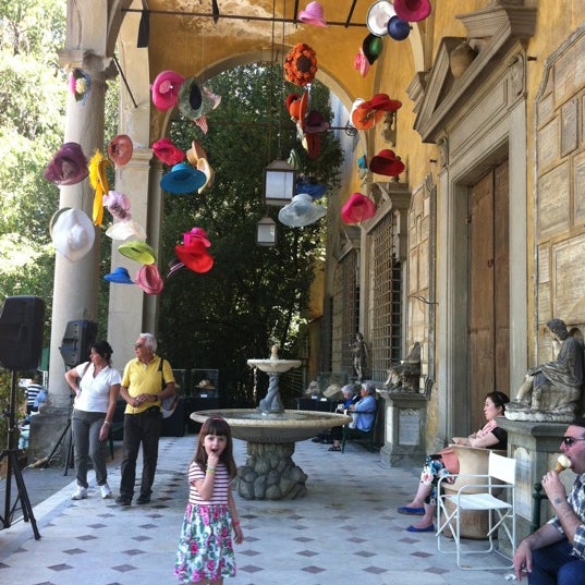 Photo taken at Artigianato e Palazzo by Jacqui O. on 5/12/2012
