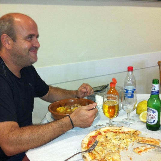 8/26/2012 tarihinde Lucas D.ziyaretçi tarafından Restaurante Pizzeria 222'de çekilen fotoğraf