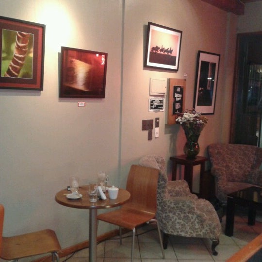 Photo taken at Coffee Moss Eisley by Tämy V. on 7/12/2012