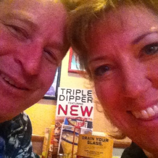 Photo taken at Chili&#39;s Grill &amp; Bar by Roni S. on 8/15/2012