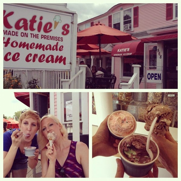 Foto tomada en Katie&#39;s Homemade Ice Cream  por Tracey B. el 7/5/2012