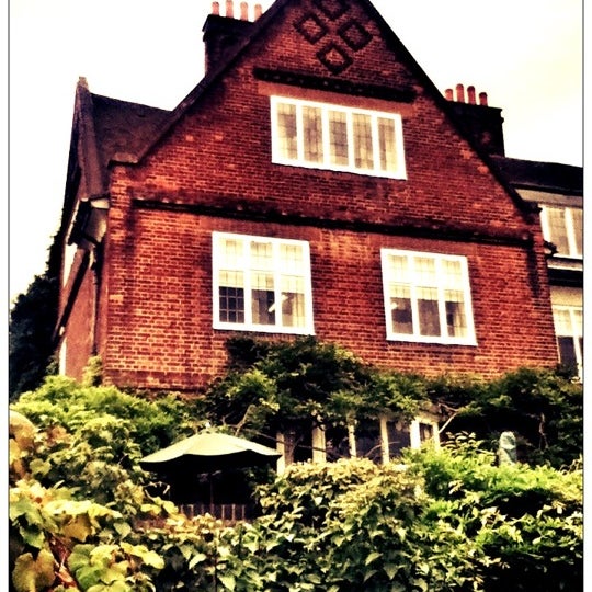 8/20/2012에 Iván F.님이 Winterbourne House &amp; Garden에서 찍은 사진