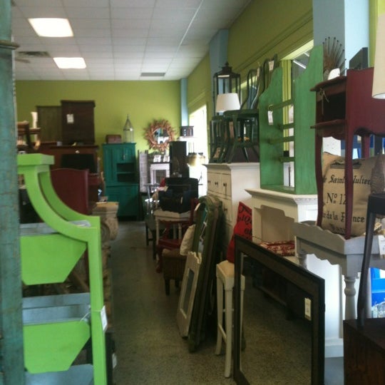 Nadeau Furniture (Now Closed)