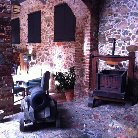 7/15/2012にYolan W.がOld Stone Farmhouseで撮った写真