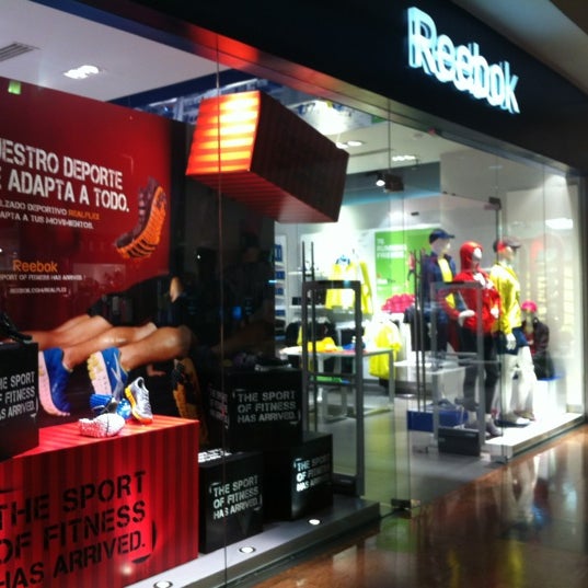 Reebok - Tienda de artículos deportivos en Naucalpan