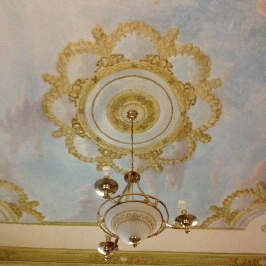 Das Foto wurde bei a.d. Imperial Palace Hotel Thessaloniki von Mihai O. am 8/9/2012 aufgenommen