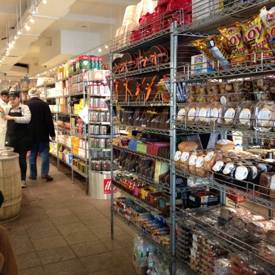 Das Foto wurde bei Citarella Gourmet Market - Upper East Side von Terri N. am 2/20/2012 aufgenommen