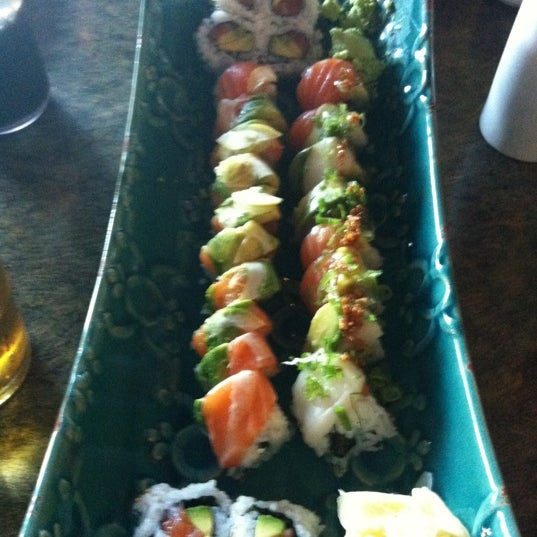 9/3/2012 tarihinde Christopher H.ziyaretçi tarafından Umi Sushi Bar &amp; Grill'de çekilen fotoğraf